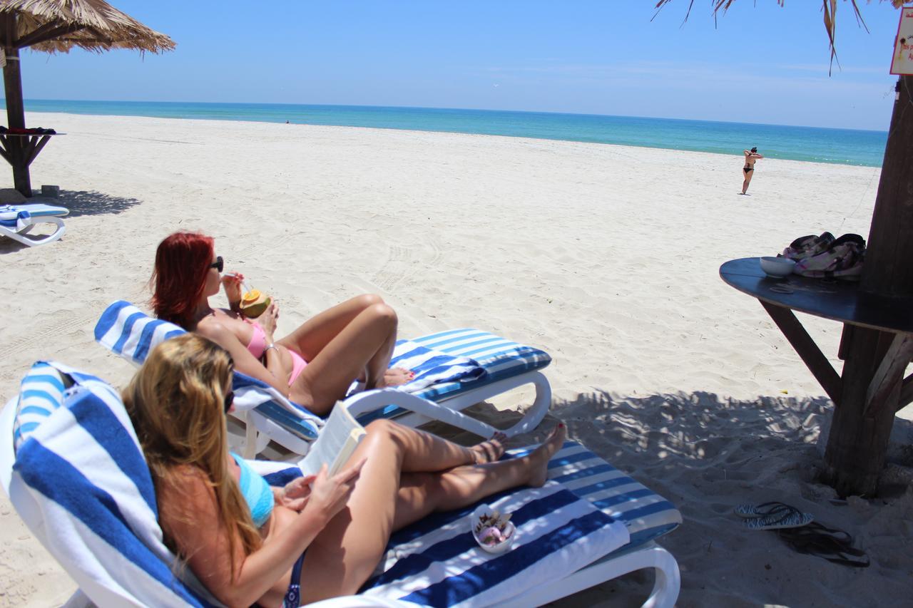 Beach Resort Салала Екстер'єр фото
