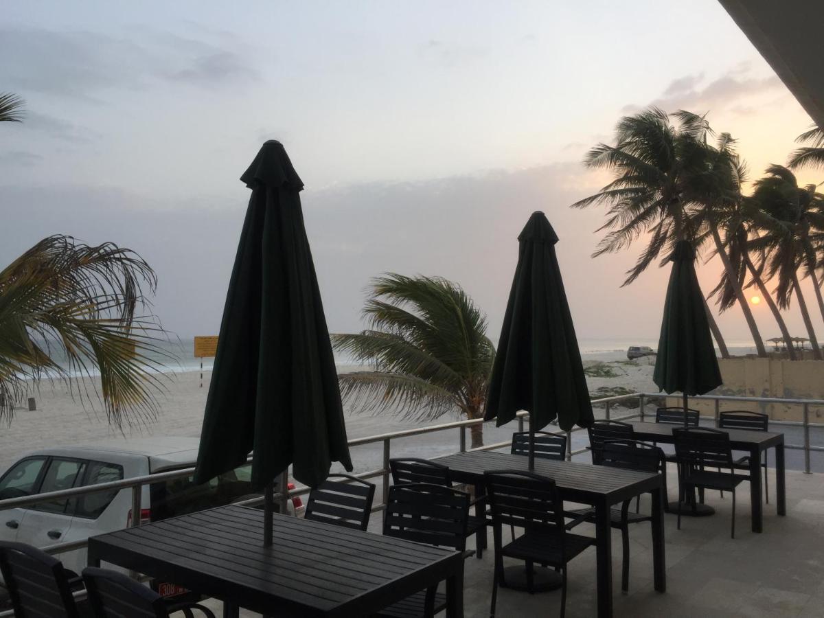 Beach Resort Салала Екстер'єр фото